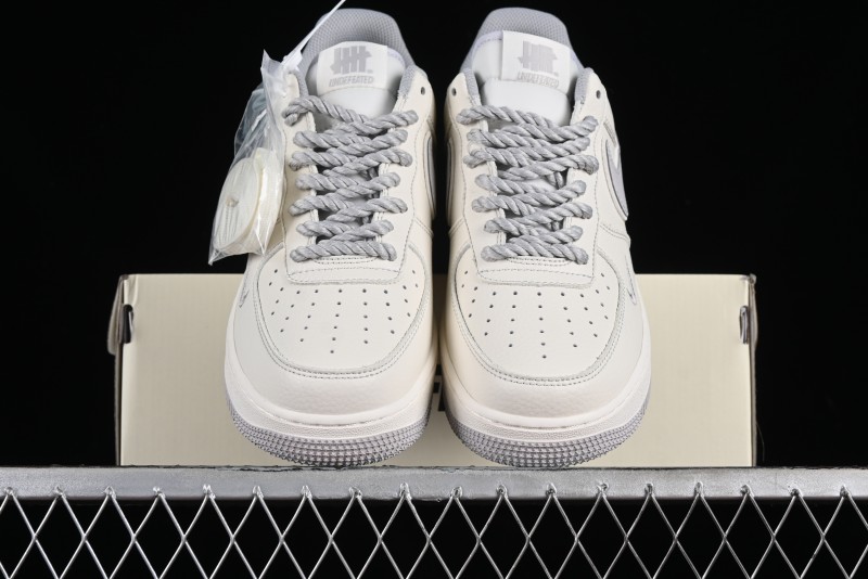 Nike Undefeated Air Force 1'07 Low Casual Sneakers in Beige Hemp with Reflective Details - UT2023-203