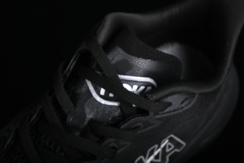 HOKA ONE ONE MACH 6 Flagship Racing Shoes with Carbon Plate Technology and Asymmetric Design - 114791 BLACK