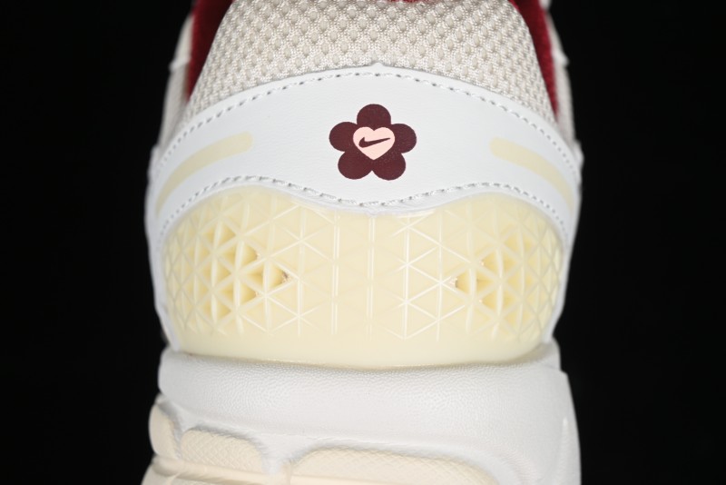 Nike Zoom Vomero 5 Retro Casual Running Shoes with EVA Midsole Cushion - HF0737-111