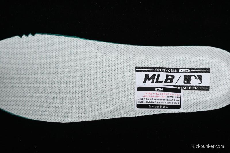 MLB Chunky Liner Basic New York Yankees Thick Sole Casual Sneakers with 6cm Height Increase - 3ASXCBO3N07PKS