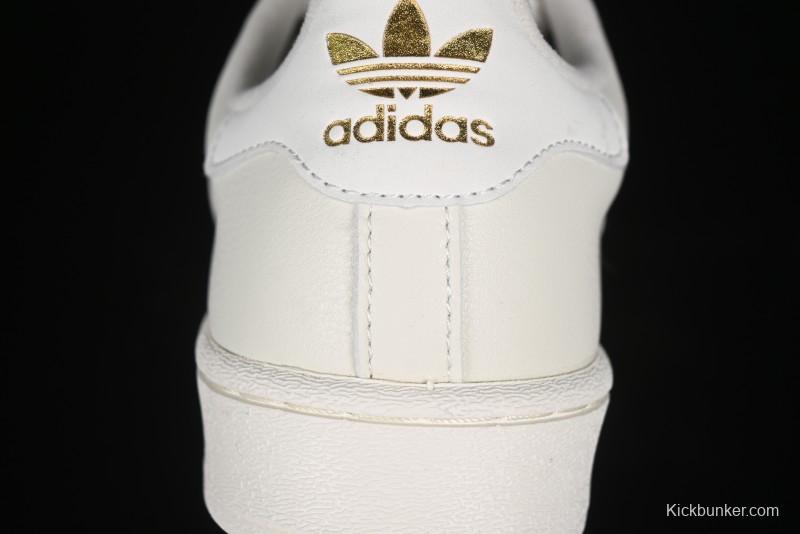 Adidas Superstar HQ6668 Casual Sneakers with Shell Toe Design
