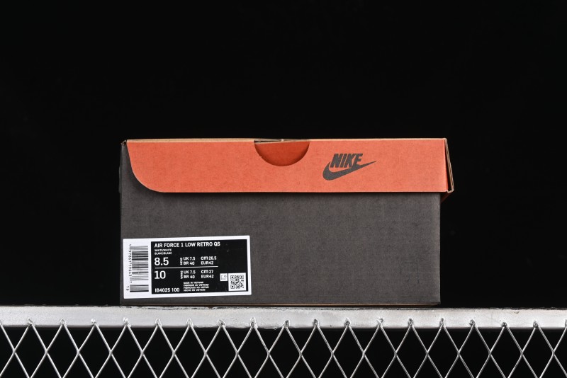 Nike Air Force 1 '07 Low Casual Sneakers with Full-Length Air Cushion - IB4025-100