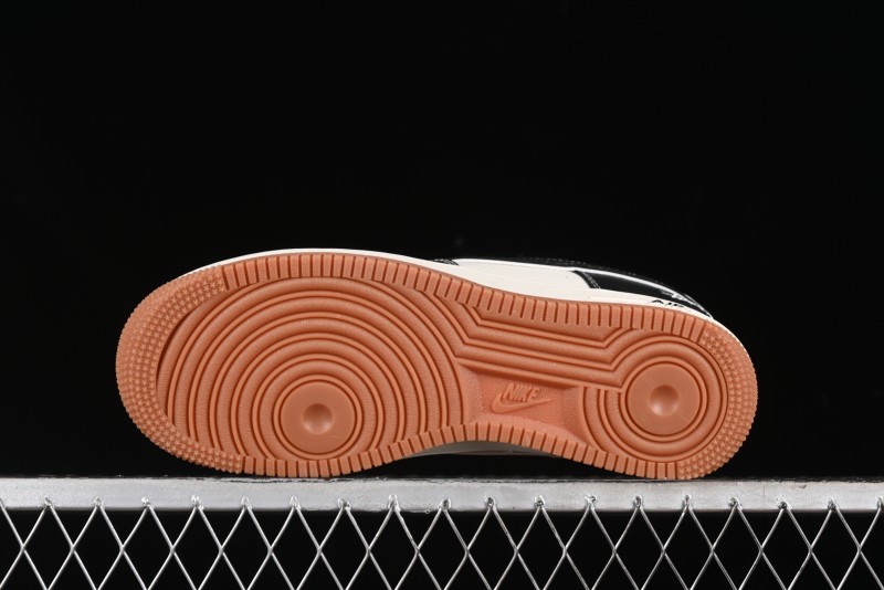 Nike Air Force 1 '07 Low Stussy Collaboration - Black Gum Marked Swoosh Low-Top Casual Sneakers - XZ9688-001