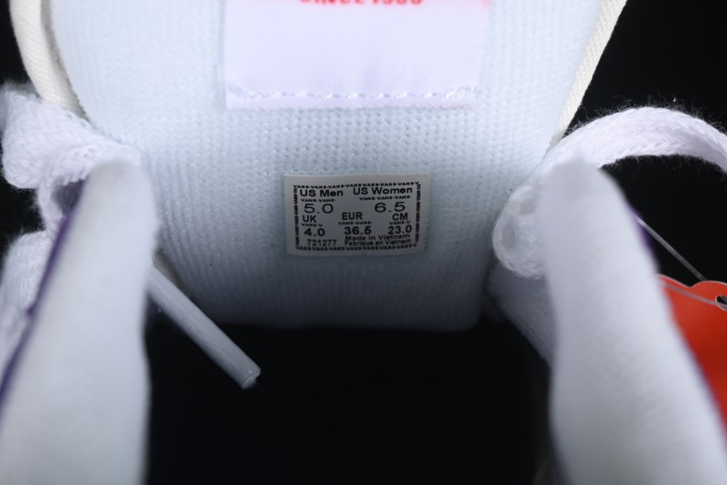 Vans Classics Knu Skool Full-Grain Leather Retro Sneakers with Chunky Silhouette - VN000CS0DRV