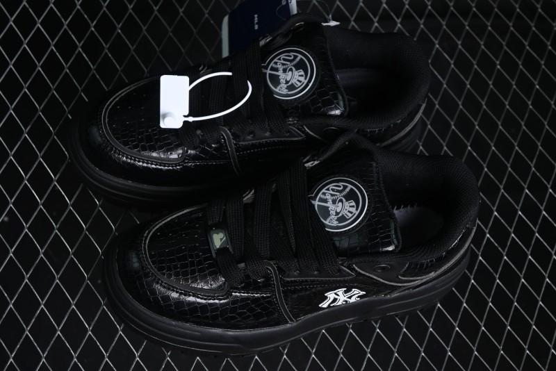 New York Yankees MLB Chunky Liner Wide Lux Platform Sneakers - 3ASXCWL4N50BKS
