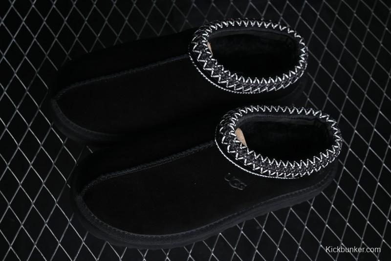 UGG Classic Mini II Snow Boots with TREADLITE Outsole - 5955