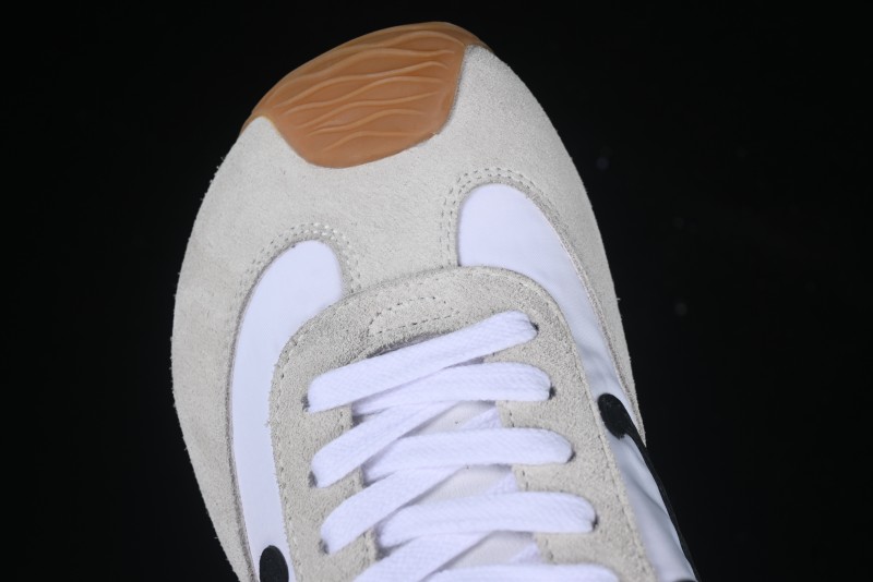 Loewe Ballet Runner 2.0 Sneakers Retro Style Low-Profile Casual Sports Shoes with Asymmetric Toe Design - Ballet Runner 2.0