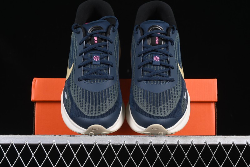 Nike Journey Run 2024 Low-Top Casual Running Shoes with Shock Absorption Anti-Slip and Wear-Resistant Design - FN0228-403