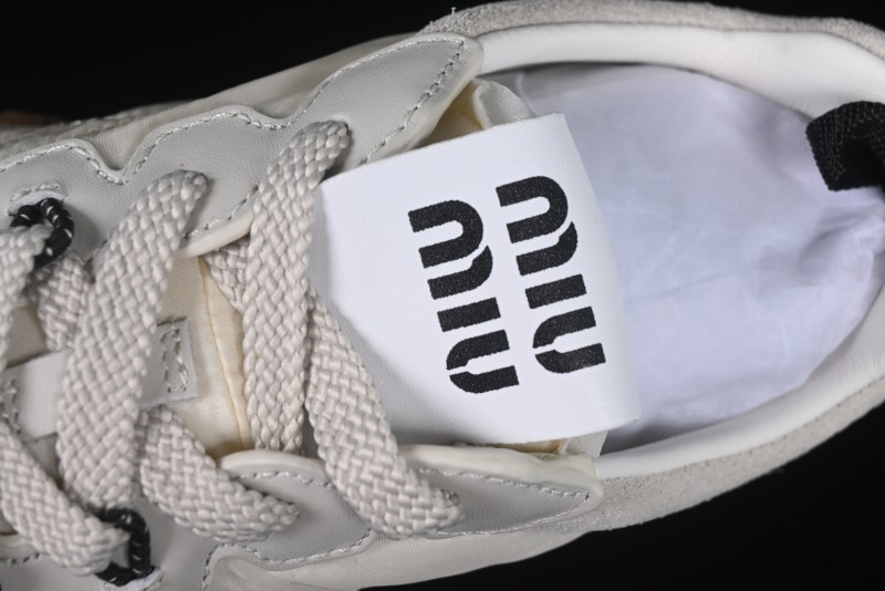 Miu Miu Suede Round Toe Lace-Up Women's Low-Top Casual Shoes in Beige - 99D4