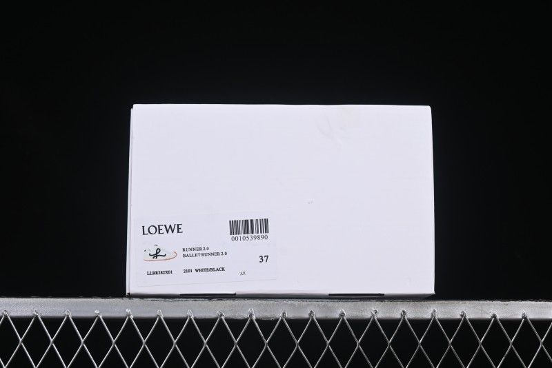 Loewe Ballet Runner 2.0 Sneakers Retro Style Low-Profile Casual Sports Shoes with Asymmetric Toe Design - Ballet Runner 2.0