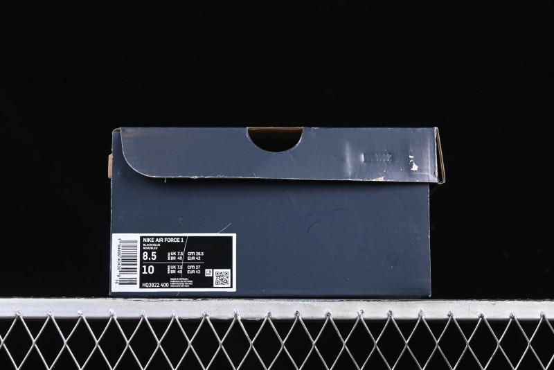 Nike Air Force 1 '07 Low Casual Sneakers in Light Blue with Full-Length Air Cushion - HQ3822-400