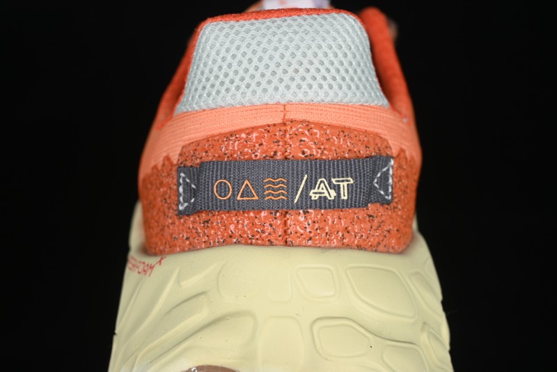New Balance Fresh Foam X More V3TDS Durable Slip-Resistant Low-Top Running Shoes - WTMORCO3