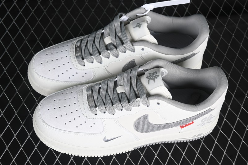 Nike Air Force 1 '07 Low The North Face x CDG Retro Casual Sneakers with Full-Length Air Cushion - DM6688-049