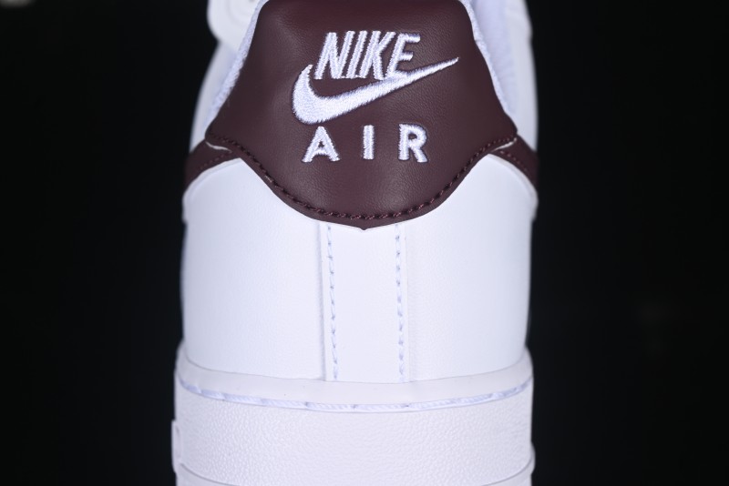 Nike Air Force 1 '07 Low Casual Sneakers with Full-Length Air Cushion - FJ4146-112