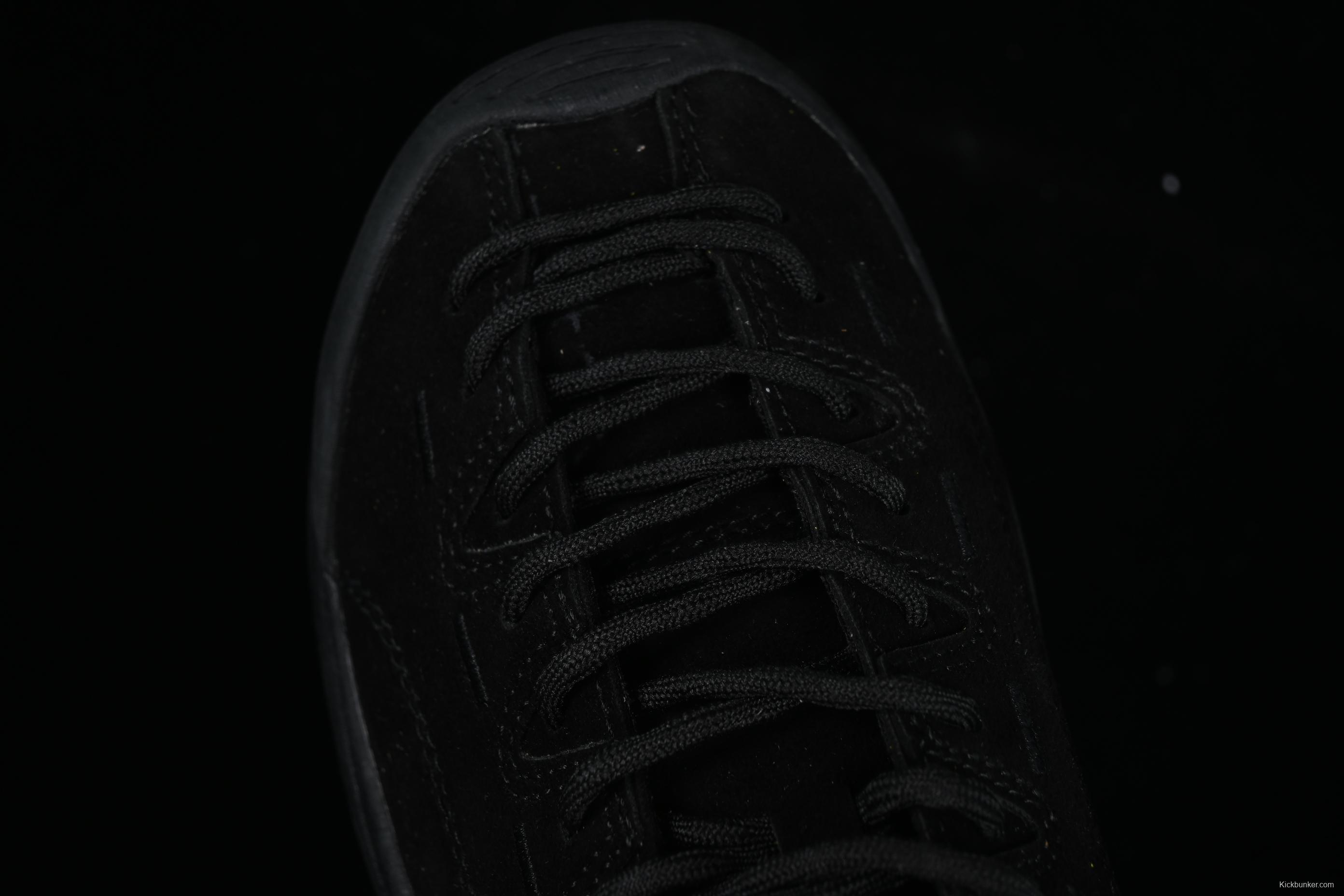 KEEN Men's Jasper II Waterproof Sneaker - All-Black Minimalist Design