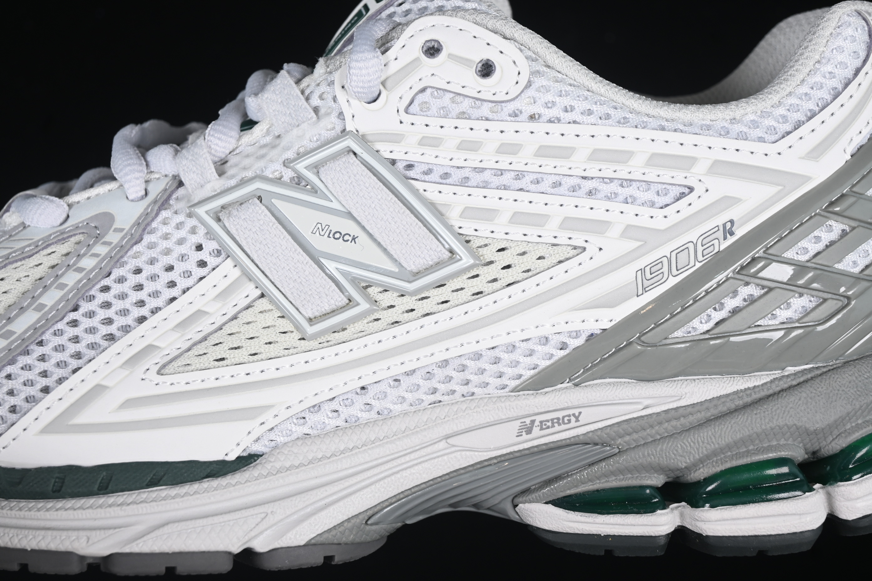 New Balance 1906 Series Retro Dad Style Casual Running Shoes - M1906RGP