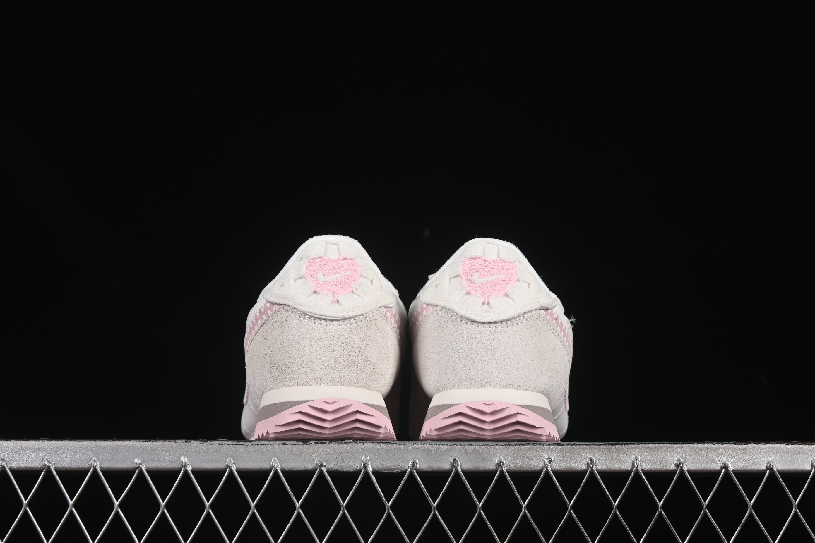 Nike Classic Cortez Leather Valentine's Day Forrest Gump Retro Original Leather Running Shoes - HV6012-161