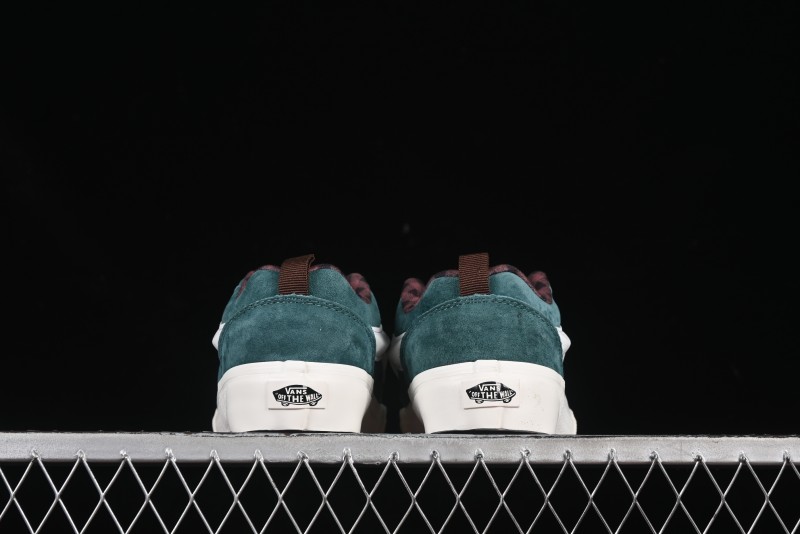Vans Knu Skool Low-Top Retro Chunky Sneakers - VN000CS0PRM