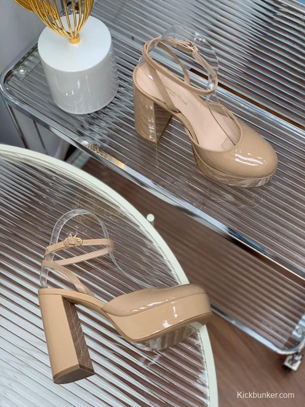 2025 Women Gianvito Rossi Beige Patent Leather Platform Heels KFY00340