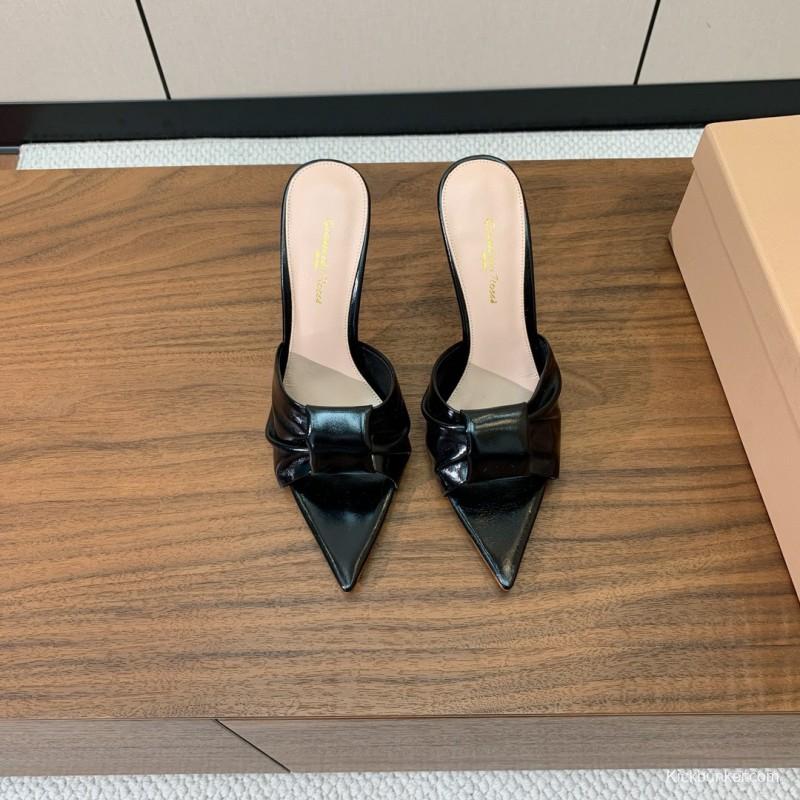 2025 Women Gianvito Rossi Black Leather Pointed High Heel Sandals