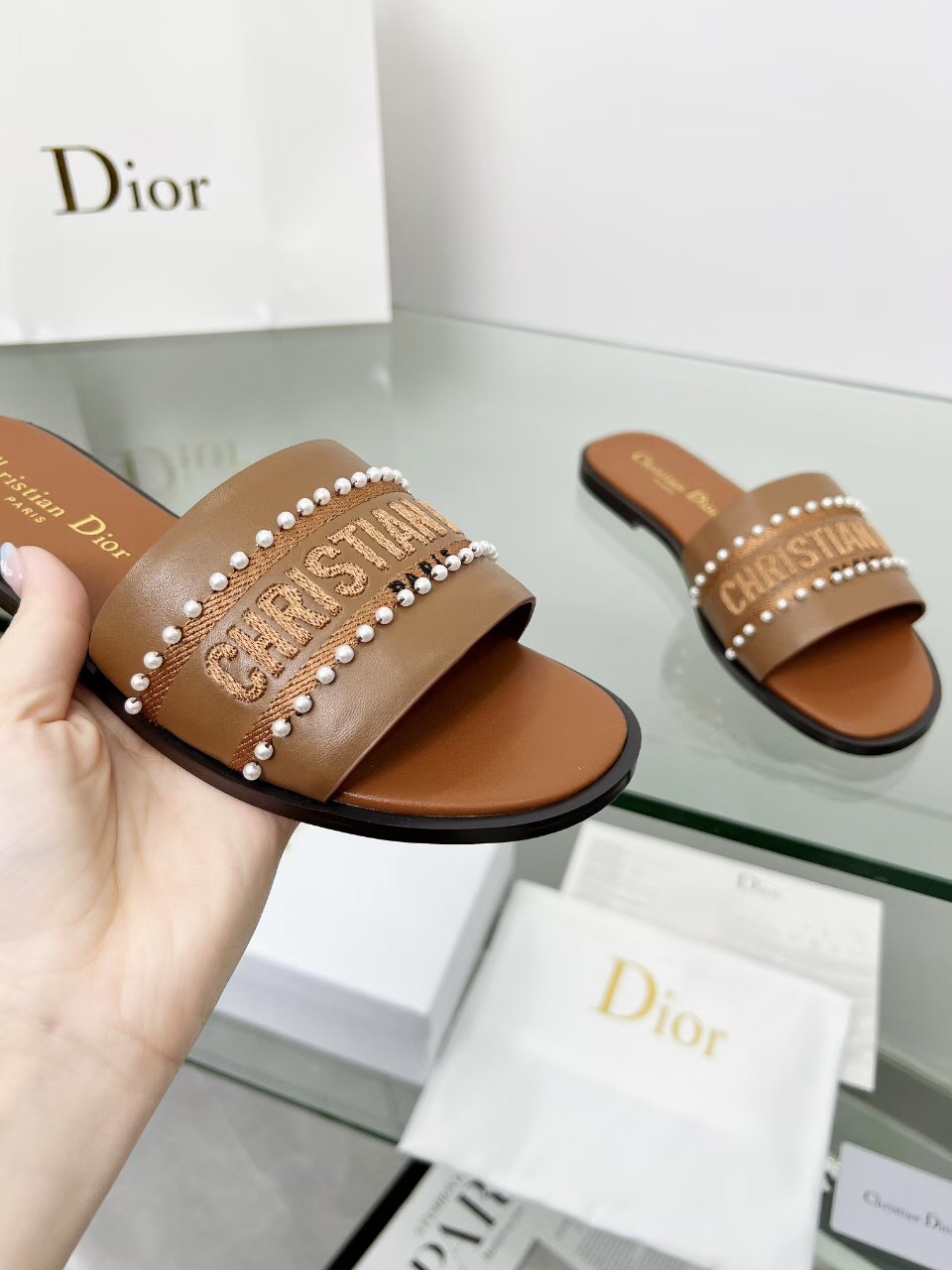 2025 Slippers Dior Brown Leather Women Slide Pearl LY00190