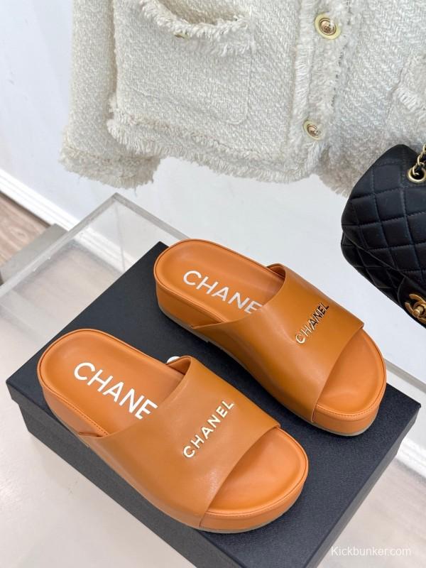 2025 Slippers Chanel Brown Leather Slippers