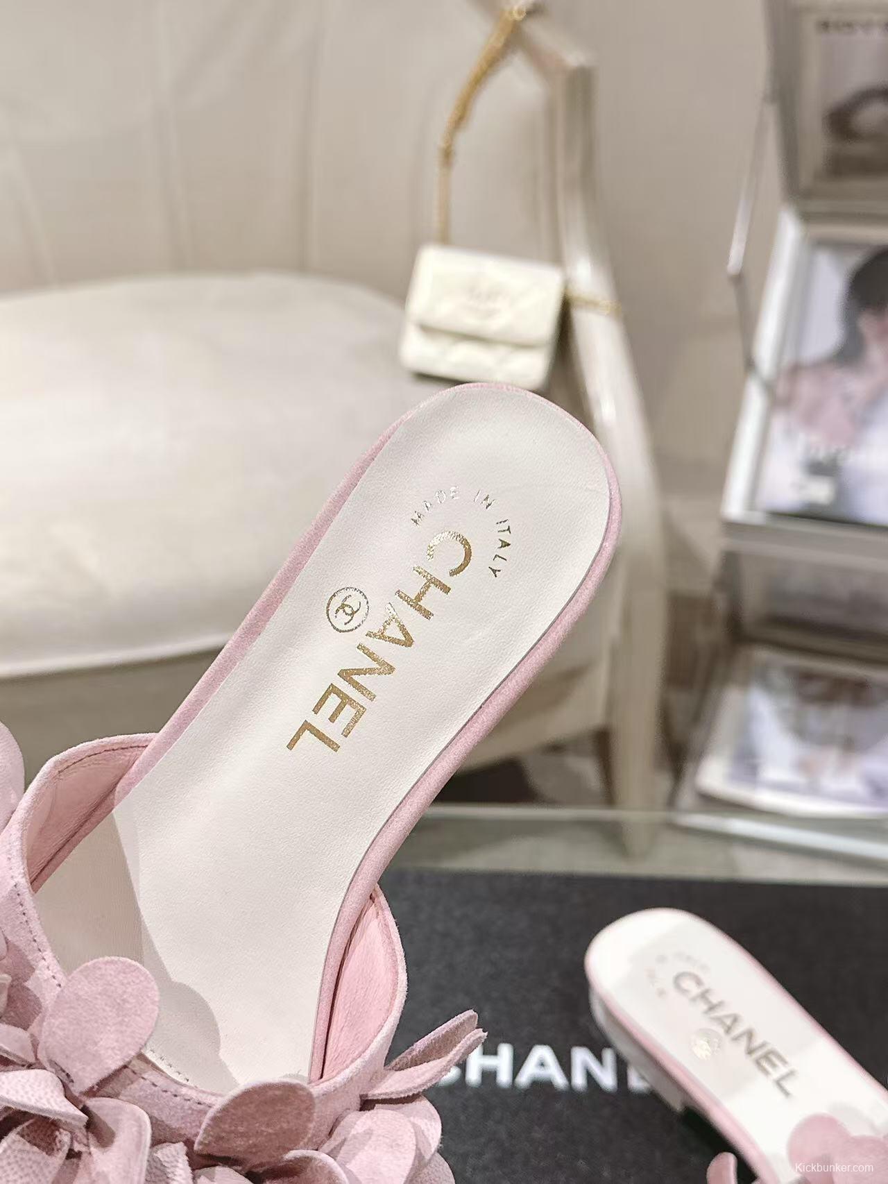 2025 Women Chanel Pink Suede Slippers Floral B2032-2