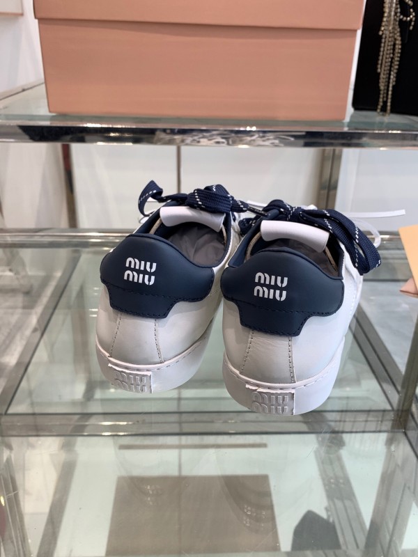 2025 Women Miu Miu White Leather Sneakers LY00290