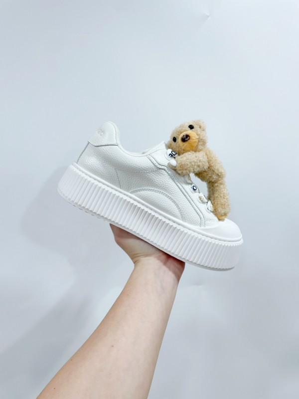 2025 Women 13DE MARZO White Leather Sneakers Plush Toy KFY00300