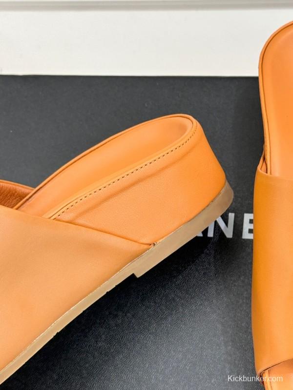 2025 Slippers Chanel Brown Leather Slippers