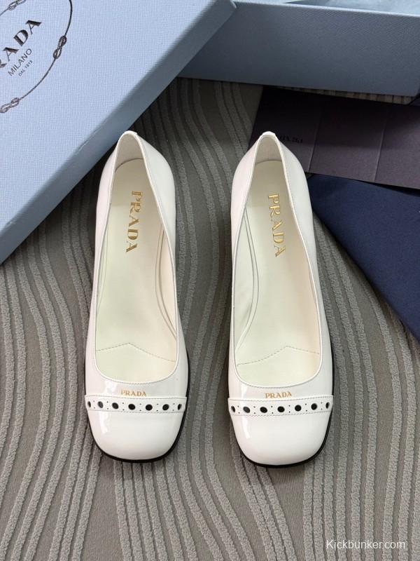 2025 Women Prada White Leather Loafers KFY00300