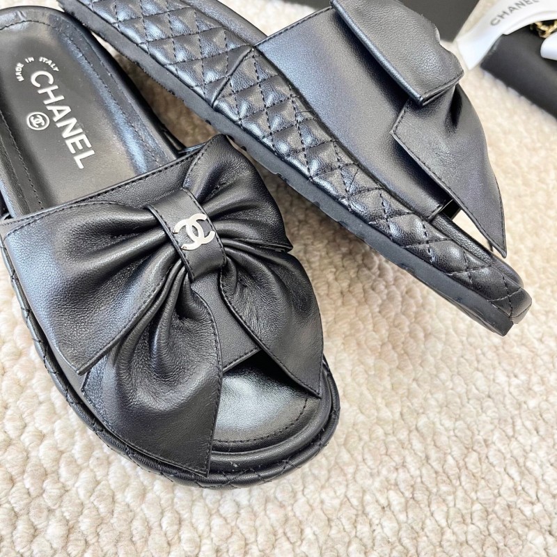 2025 Slippers Chanel Black Leather Slippers