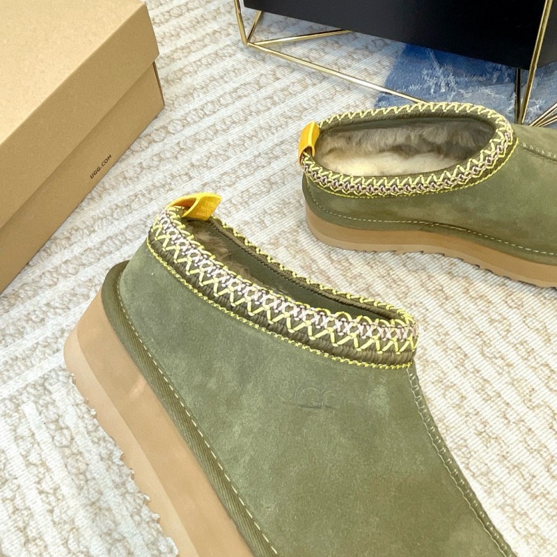 2024 Women UGG Olive Suede Platform Moccasin MJ00230