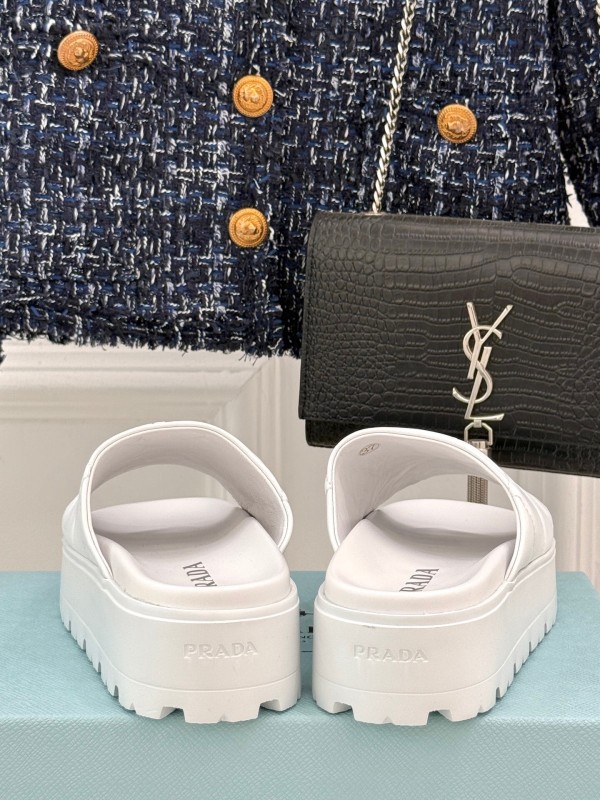 2025 Slippers Prada White Leather Slippers