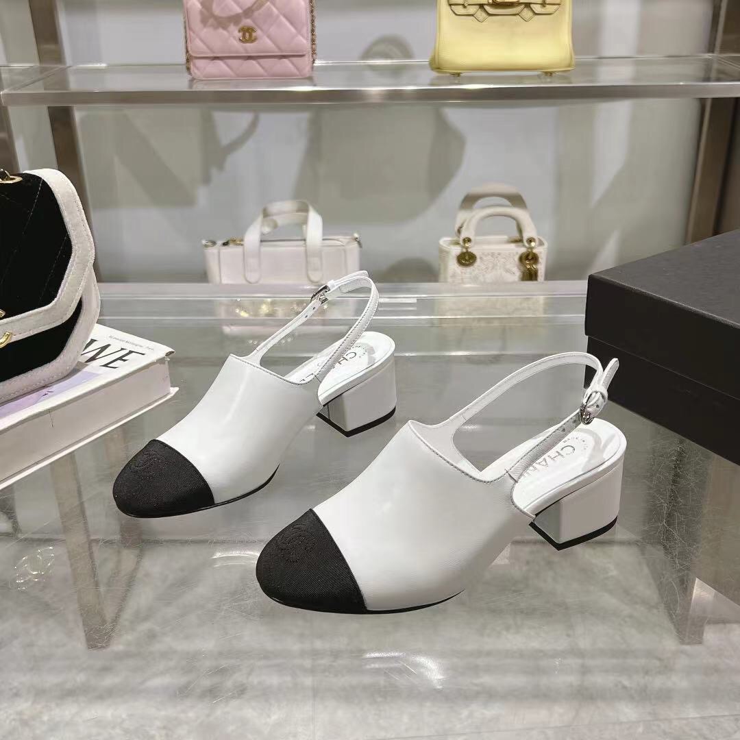 2025 Women Chanel White Black Leather Slingback Sandal LY00300