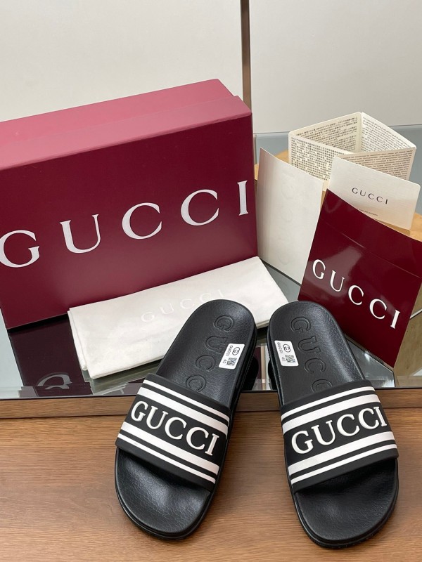 2025 Gucci Black White Rubber Slippers LY00175