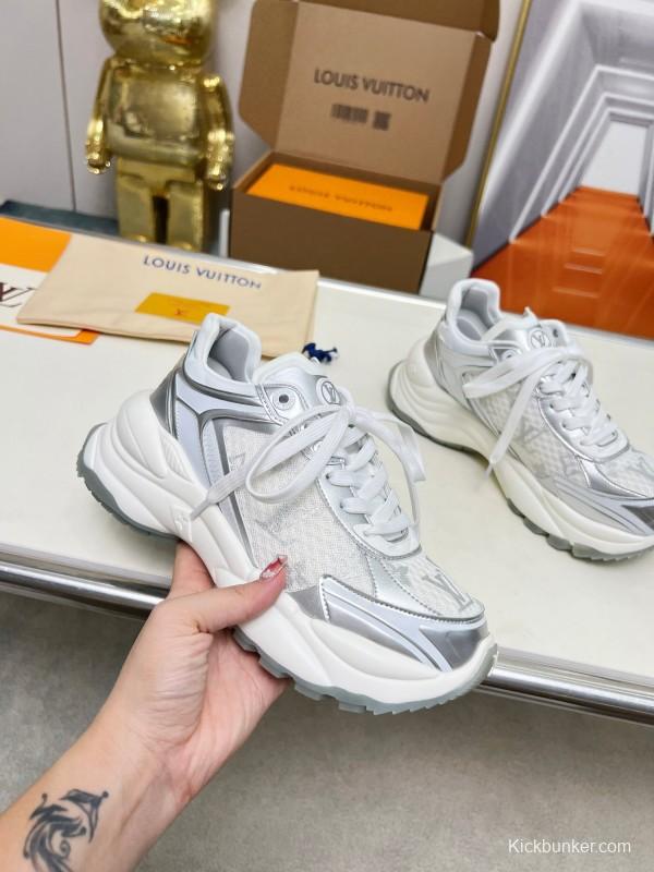 2025 Unisex Louis Vuitton White Grey Mesh Leather Sneakers LY00340