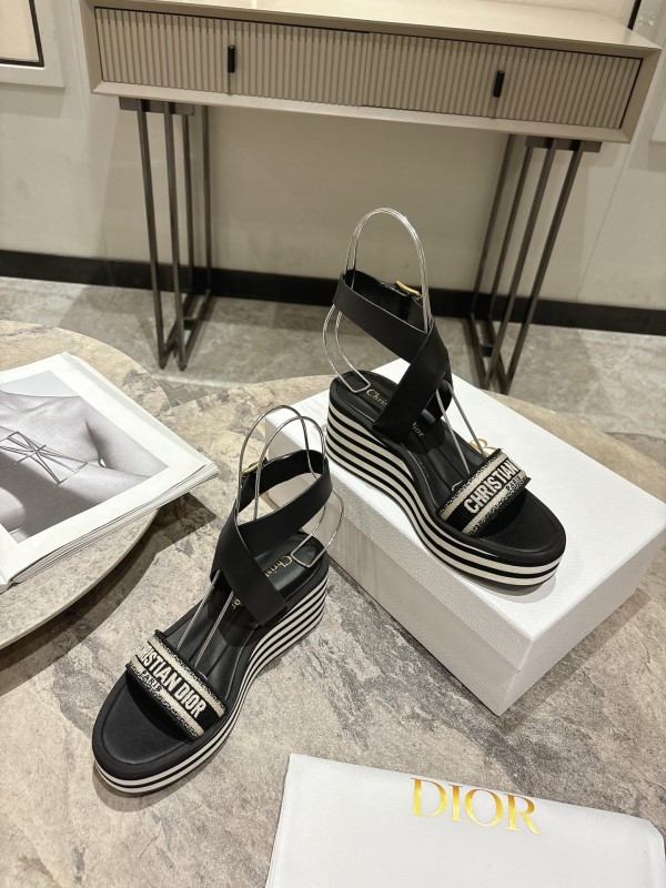 2025 Women Dior Black Leather Sandals Christian Dior Logo KFY00280
