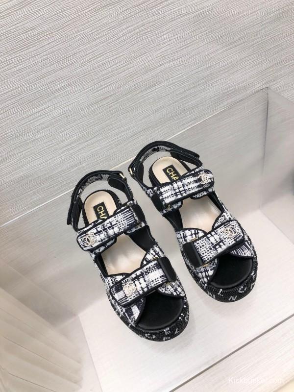 2025 Women Chanel Black White Fabric Platform Sandals LY00330