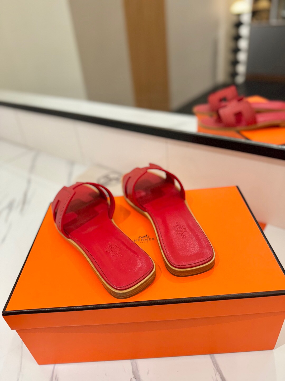 2025 Women Hermès Red Leather Slippers
