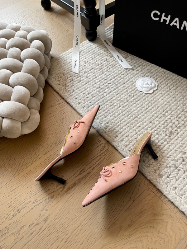 2025 Women Chanel Pink Suede Mules