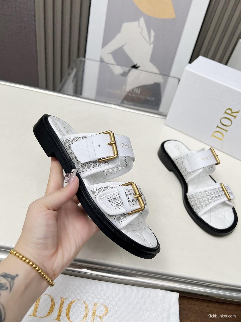 2025 Women Dior White Leather Slippers LY00220