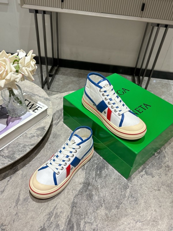 2025 Unisex Bottega Veneta White Blue Red Canvas Lambskin Sneakers Hand Painted Red Line KFY00260