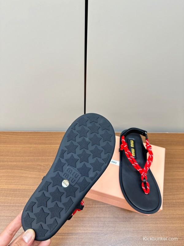 2025 Women Miu Miu Black Red Leather Sandals