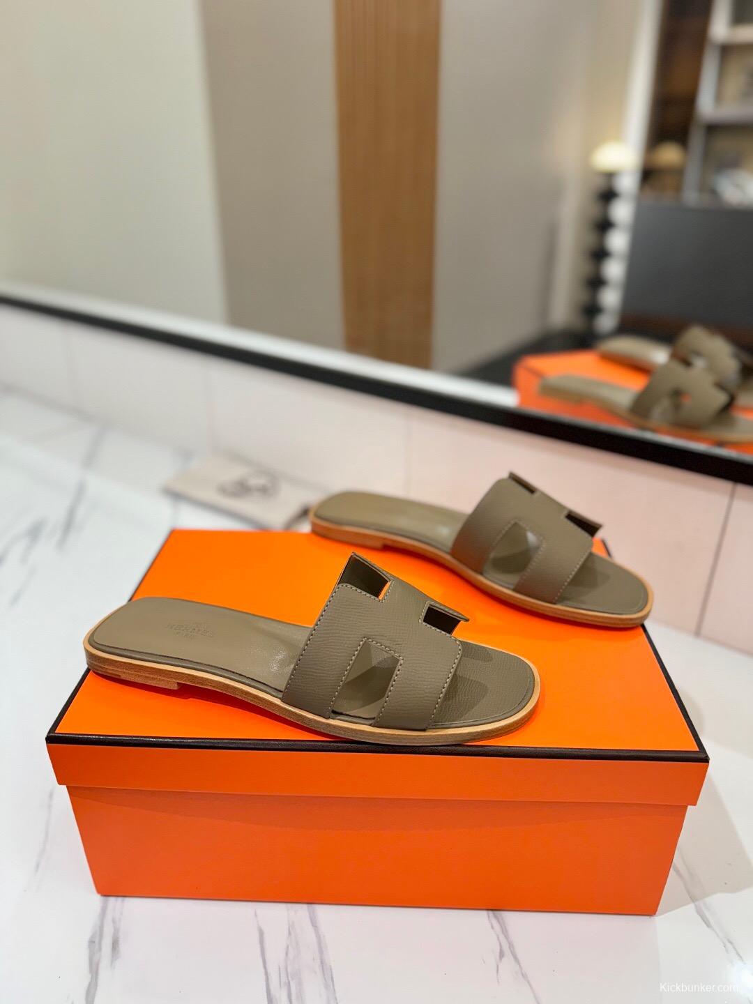 2025 Women Hermès Light Brown Leather Slippers