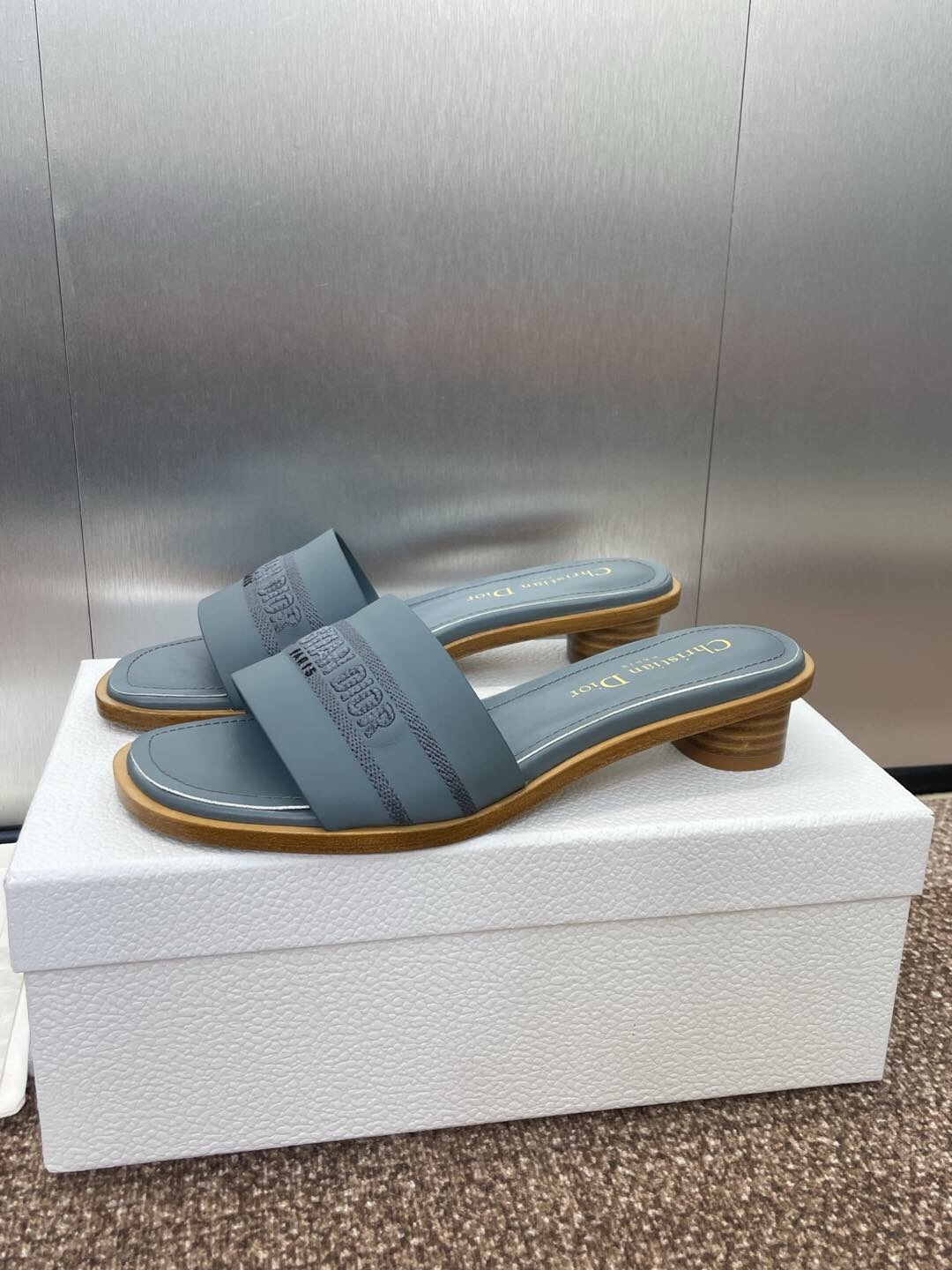 2025 Slippers Dior Gray Fabric Slippers