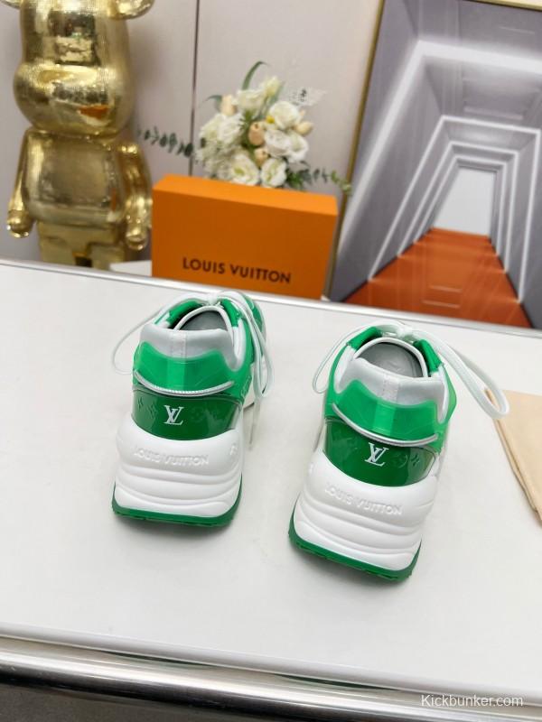 2025 Unisex Louis Vuitton Green White Leather Mesh Rubber Sneakers Monogram LY00340