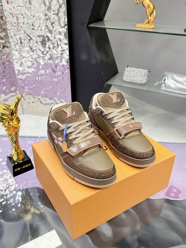 2025 Unisex Louis Vuitton Brown Khaki Leather Fabric Plimsolls Beading AS00400