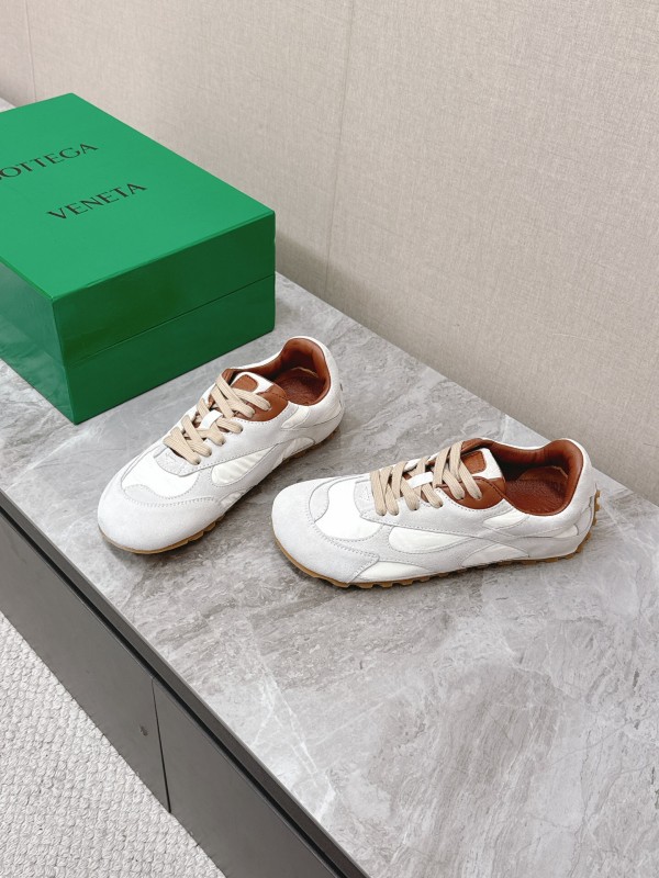 2025 Unisex Bottega Veneta White Nylon Suede Sneakers Woven Pattern KFY00290