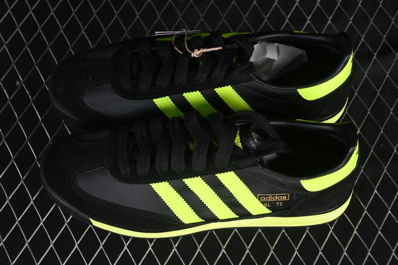 Adidas Originals SL 72 OG Retro Running Shoes with Classic Suede Design - IG4647